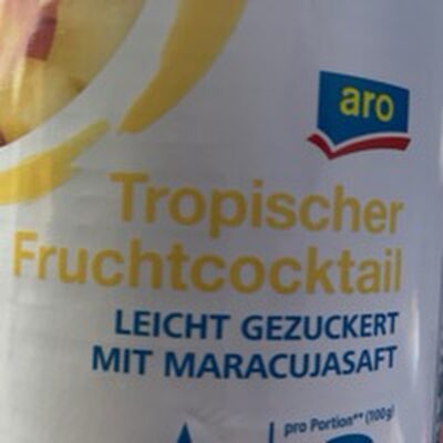 Tropischer Fruchtcocktail