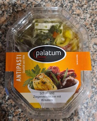 Antipasta Schaf-und Ziegenmilchkäse mit Kräutern