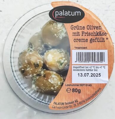 Grüne Oliven mit Frischkäsecreme gefüllt