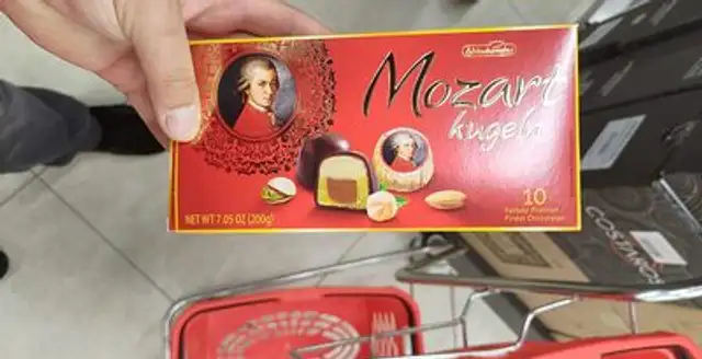 Моцарт front packaging