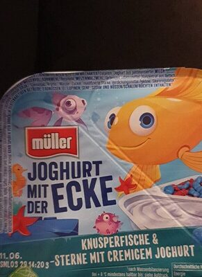 Knusperfische und Sterne Mit cremigen joghurt