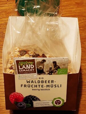 Waldbeer-Früchte-Müsli