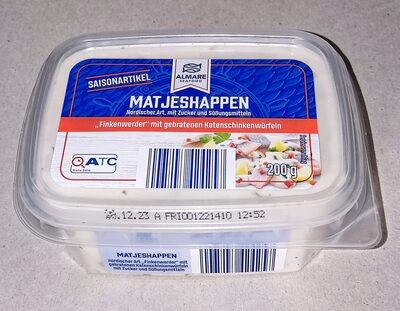 Matjeshappen Finkenwerder mit gebratenen Katenschinkenwürfeln