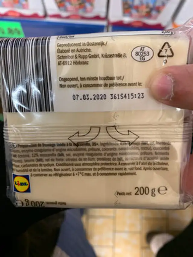 Soft cheese slices ingredients label