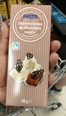 Decoraciones de chocolate negro