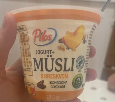 YOGURT + MUESLI PEACHES WITH CHOCOLATE