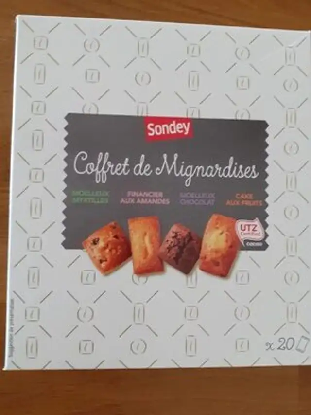 Coffret de mignardises front packaging