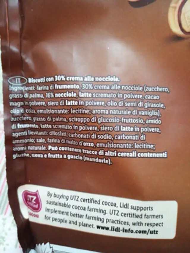 Hazelnut Cocoa Crème Filled Shortbread Cookie Cups ingredients label