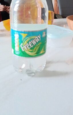 Lemon and lime sparkling water freeway