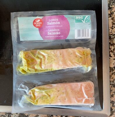 Lomos salmón marinados con ajo