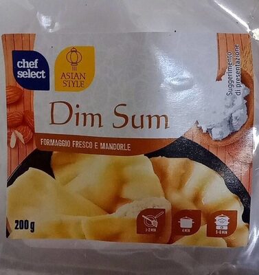 Dim sum formaggio fresco e mandorle