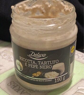 Ricotta, tartufo e pepe nero