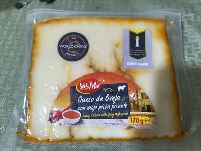 Sheep cheese with spicy mojo picon