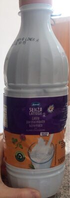 Latte parzialmemte scremato UHT a lunga conservazione