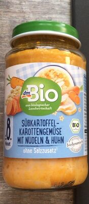 Süßkartoffel-Karottengemüse mit Nudeln und Huhn