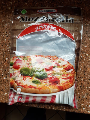 Mozzarella front packaging