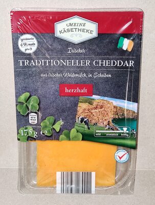 Irischer traditioneller Cheddar in Scheiben