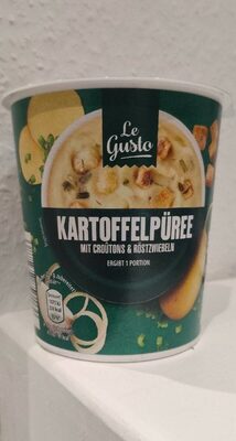 Kartoffelpüree mit Croutons und Röstzwiebeln