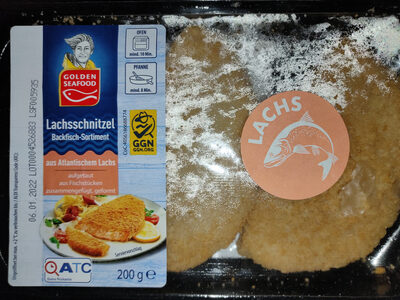 Lachsschnitzel aus Fischstücken zusammengefügt