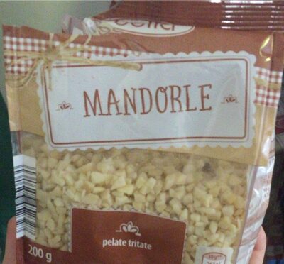 Mandorle pelate tritate