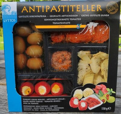Assiette d'antipasti grecs