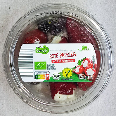 Rote Bio-Paprika gefüllt mit Frischkäsecreme