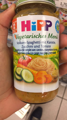 Spaghettis au blé complet avec carottes, courgettes et tomates