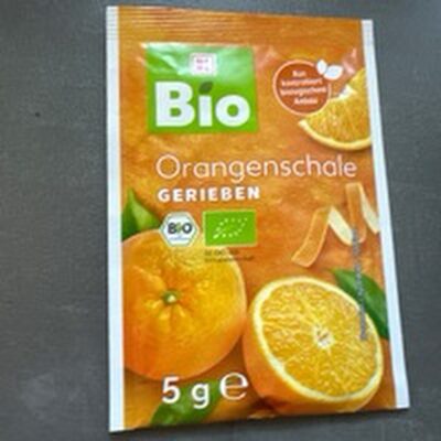 Geriebene Orangenschale