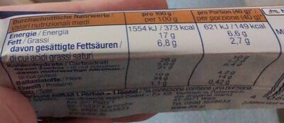 Protein Riegel mit Peanut-Caramel Geschmack nutrition facts table