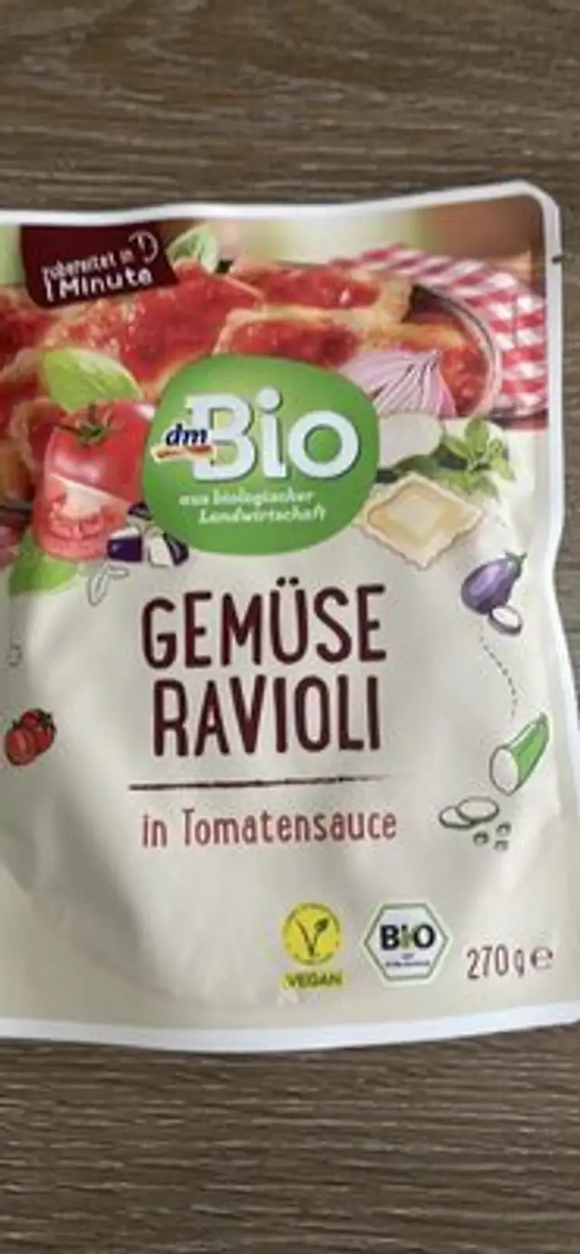 GEMÜSE RAVIOLI in Tomatensauce front packaging