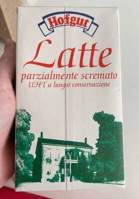 Latte uht parzialmente scremato