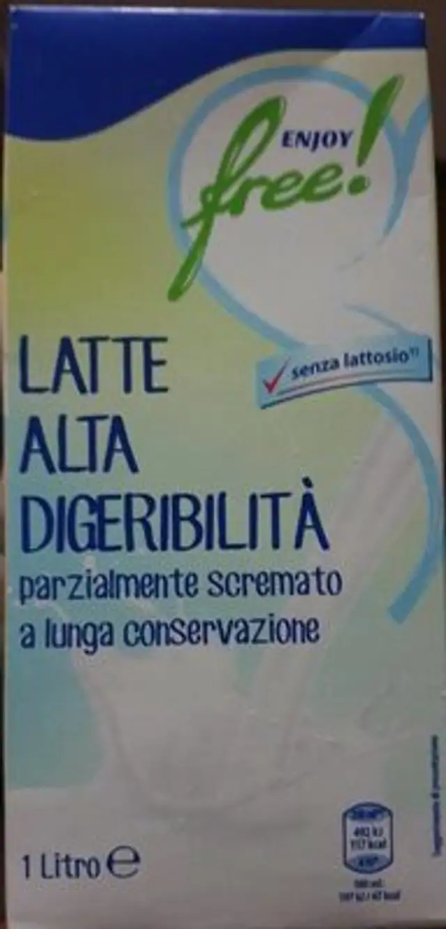 Latte parzialmente scremato senza lattosio
