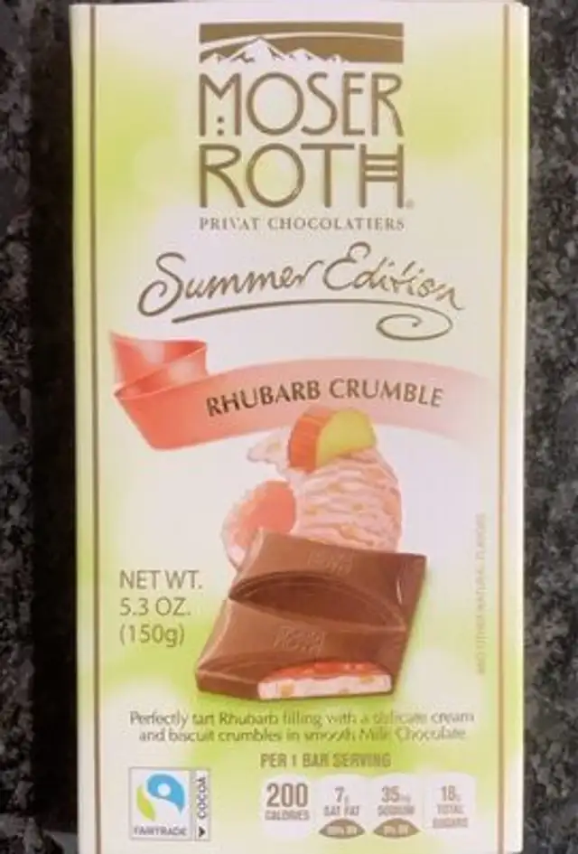 Rhubarb crumble