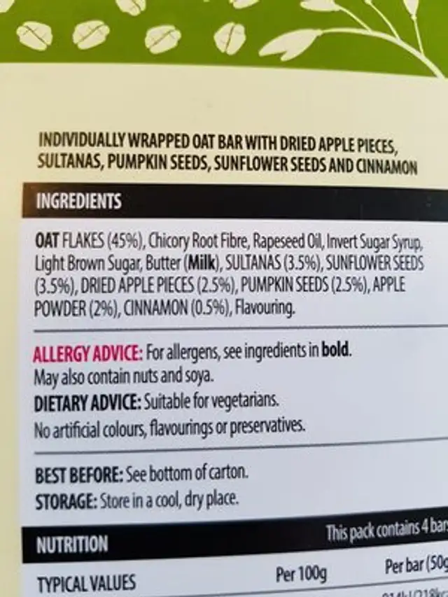 Apple & cinnamon porridge oat bars ingredients label