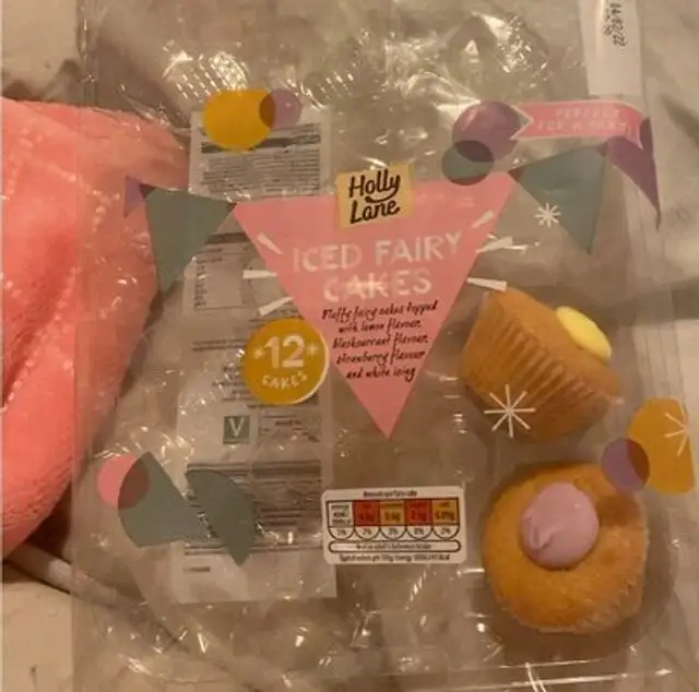 Iced fairy cakes