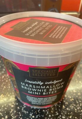 Marshmellow brownie bomb front packaging