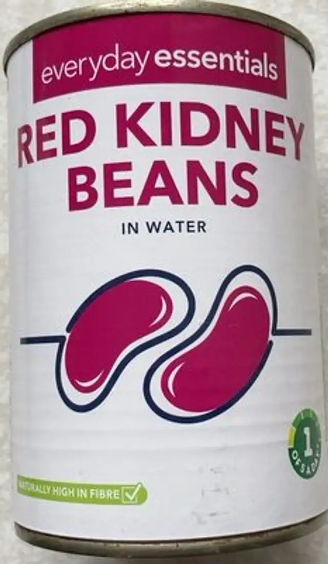 Red kidney beans in salted water