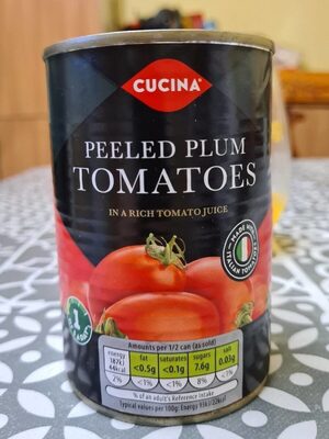 Cucina peeled plum tomatoes