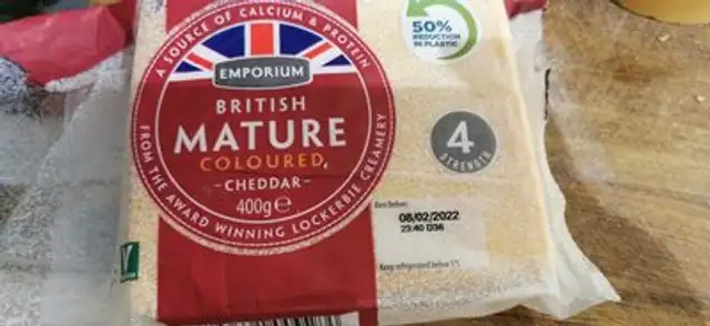 Mature coloured cheddar