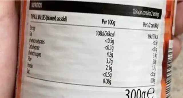 Sliced carrots in water nutrition facts table