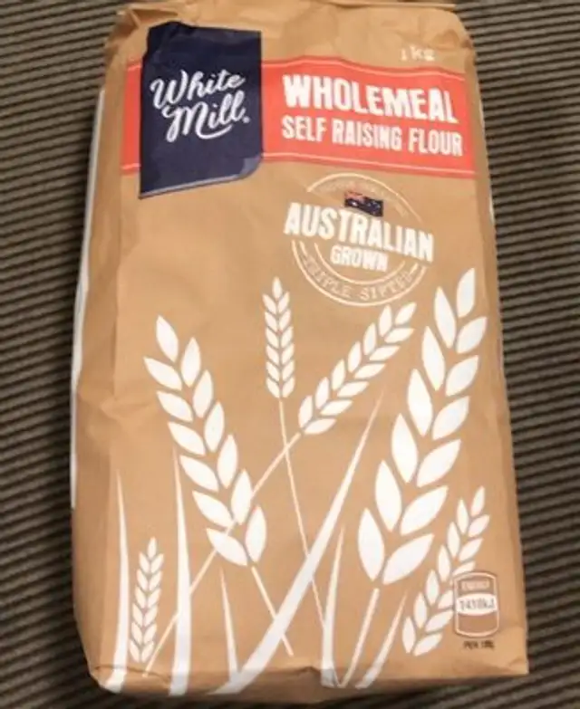 Wholemeal self raising flour
