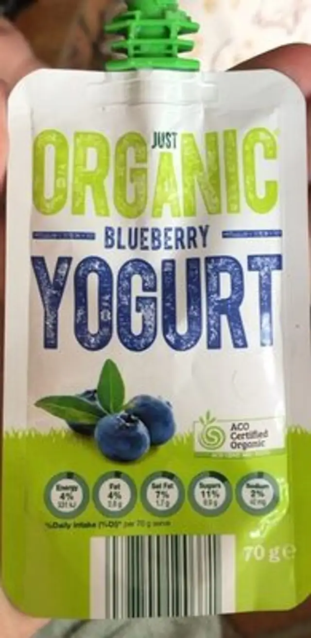 Blueberry yoghurt