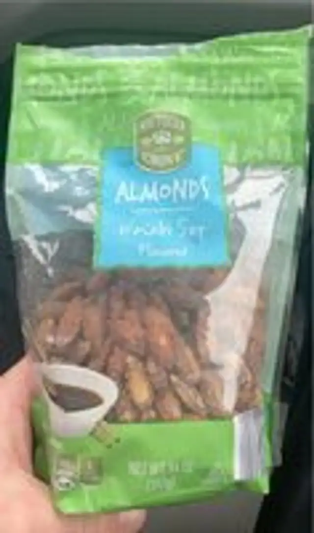 Wasabi soy almonds