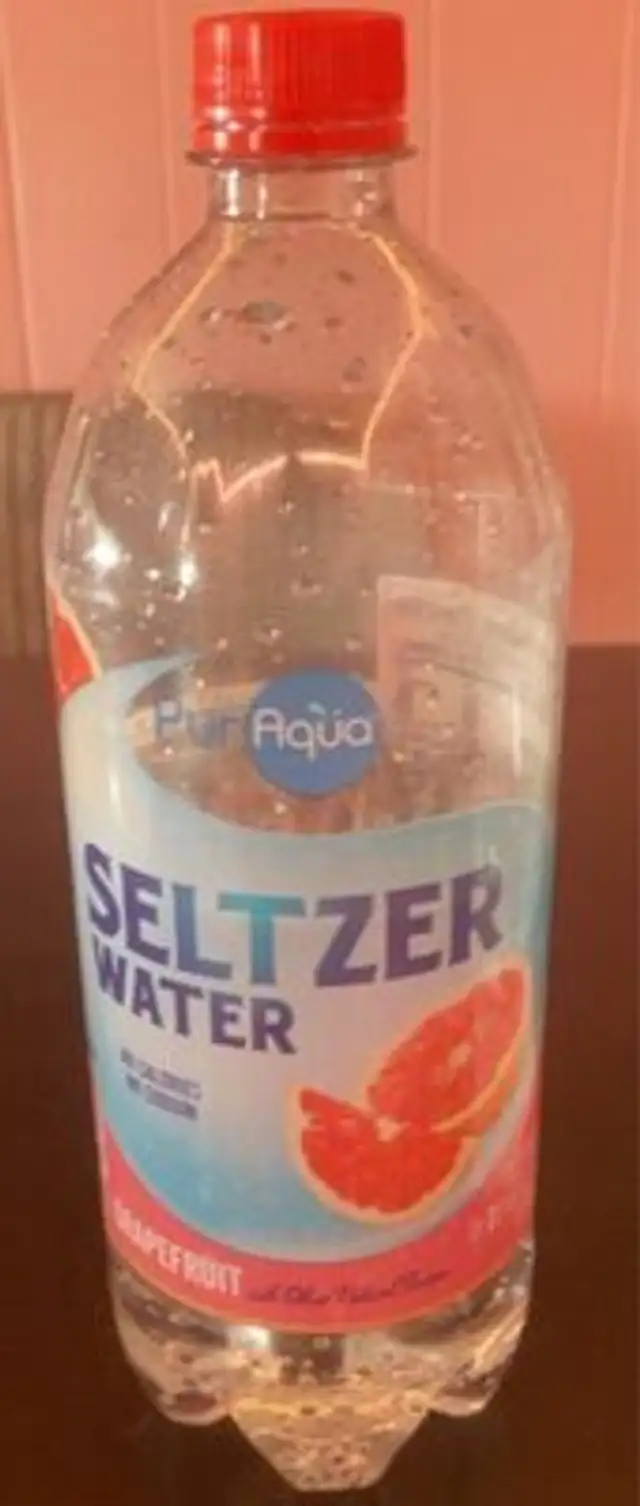 Grape fruit Seltzer water