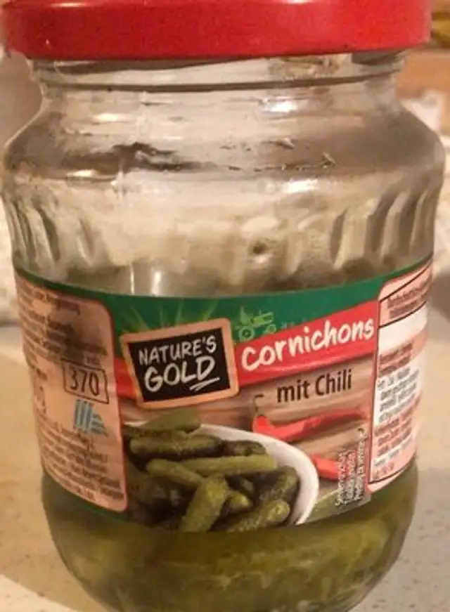 Cornichos mit Chili