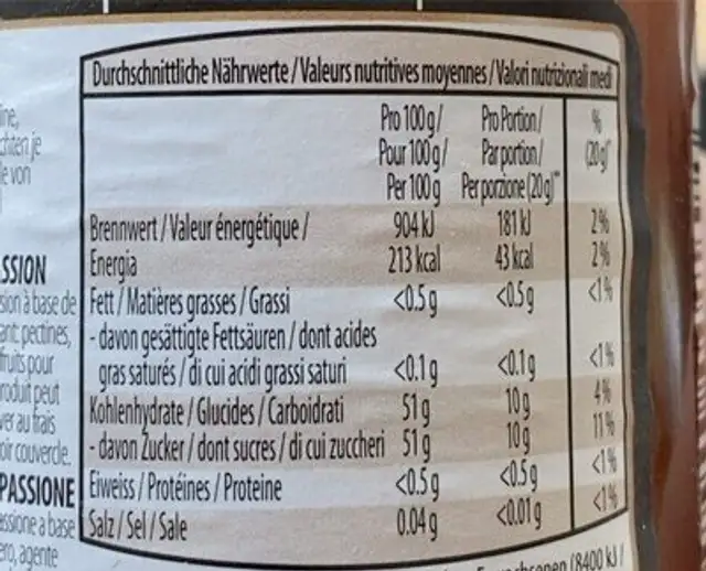 Pêches - Fruits de la passion nutrition facts table