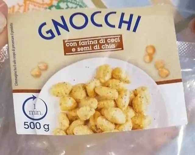 Gnocchi con farina di ceci e semi di chia