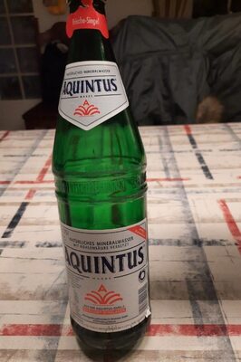 Mineralwasser mit Kohlensäure