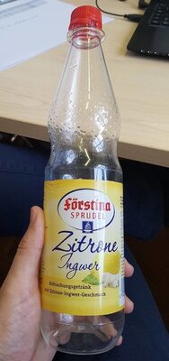 Erfrischungsgetränk mit Zitrone Ingwer Geschmack