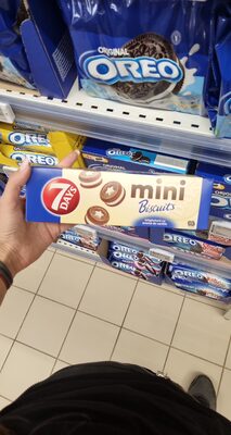 Biscuiti mini cu umplutura vanilie